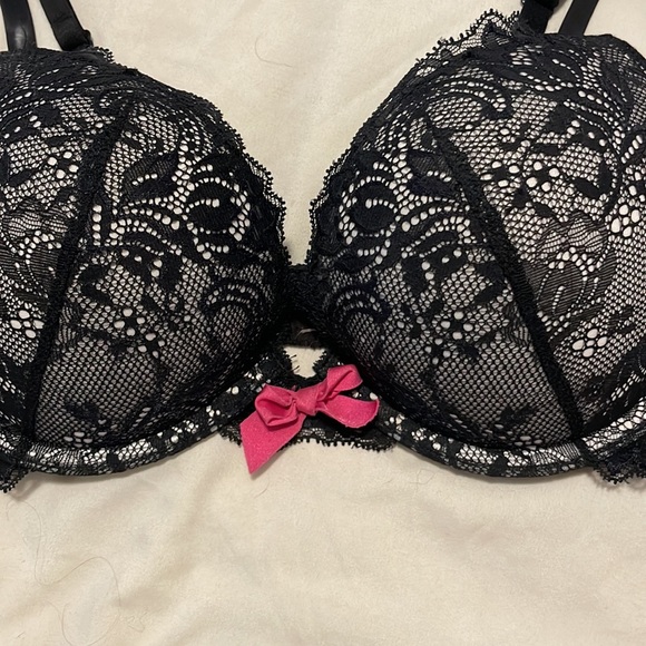 La Senza Lace Bra - Picture 2 of 3